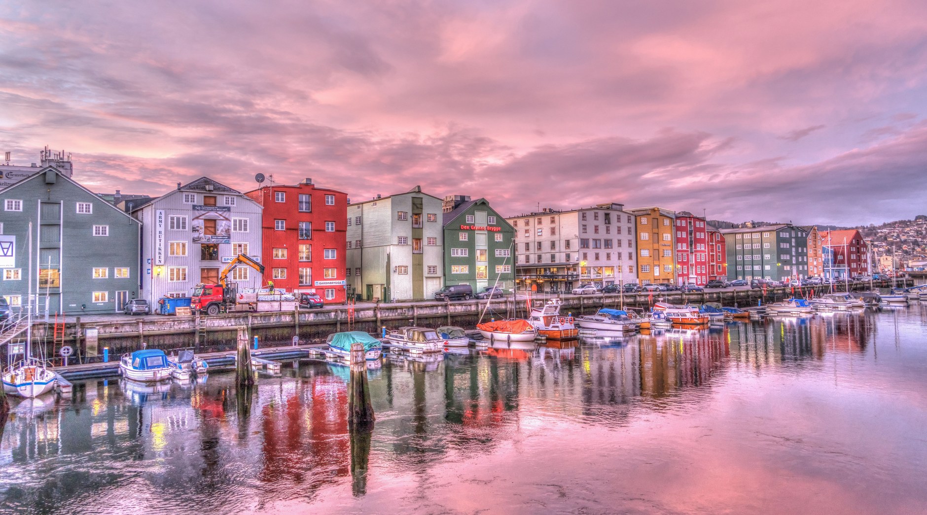 Front Street's colorful commercial buildings overlooking Hamilton Harbour