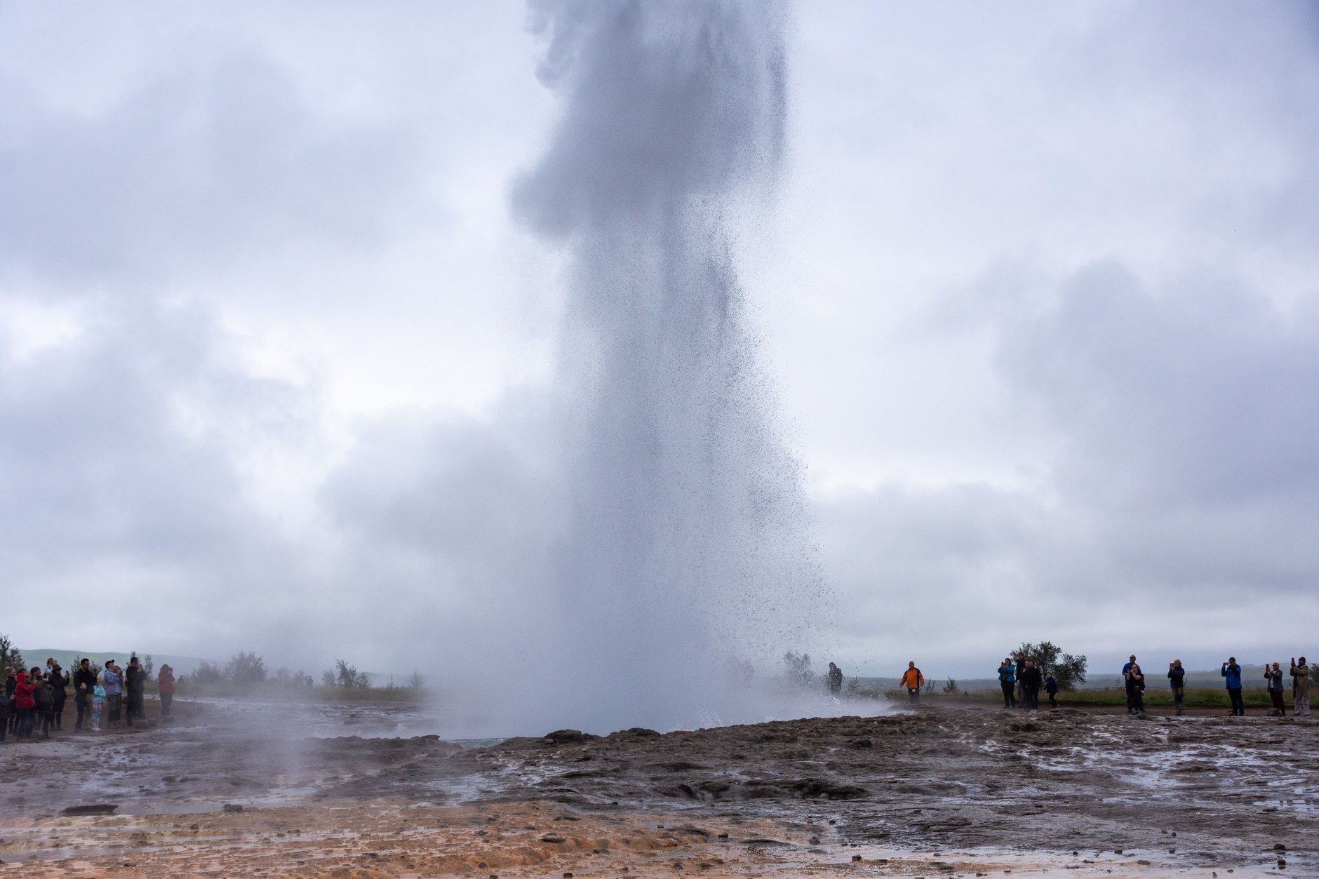 The boiling geothermal eruption of Strokkur geysir in Haukadalur valley