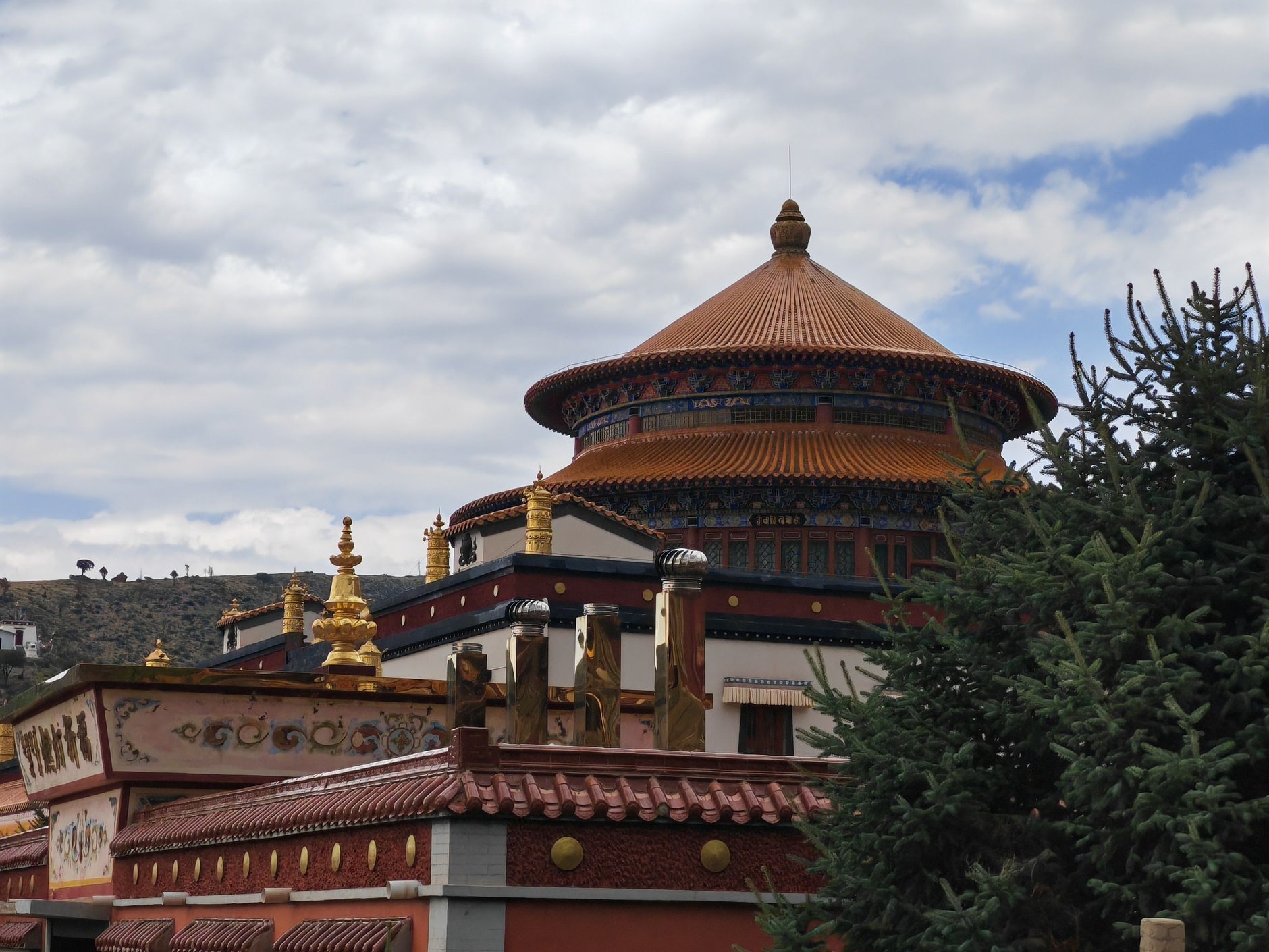 Tibetan-style yellow roofed temple of Gandantegchinlen Monastery in Ulaanbaatar housing the colossal golden Megjid-Janraisig statue