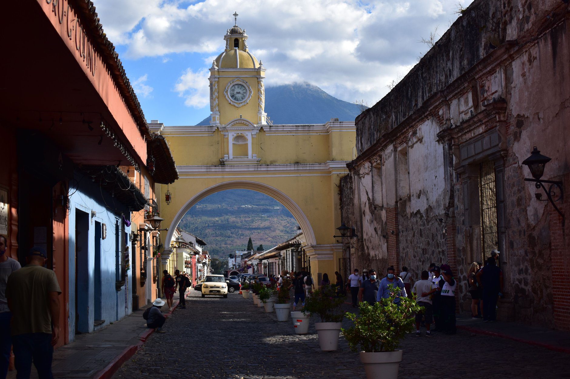 Guatemala Highlands to Petén: Antigua, Lake Atitlán & Tikal Route