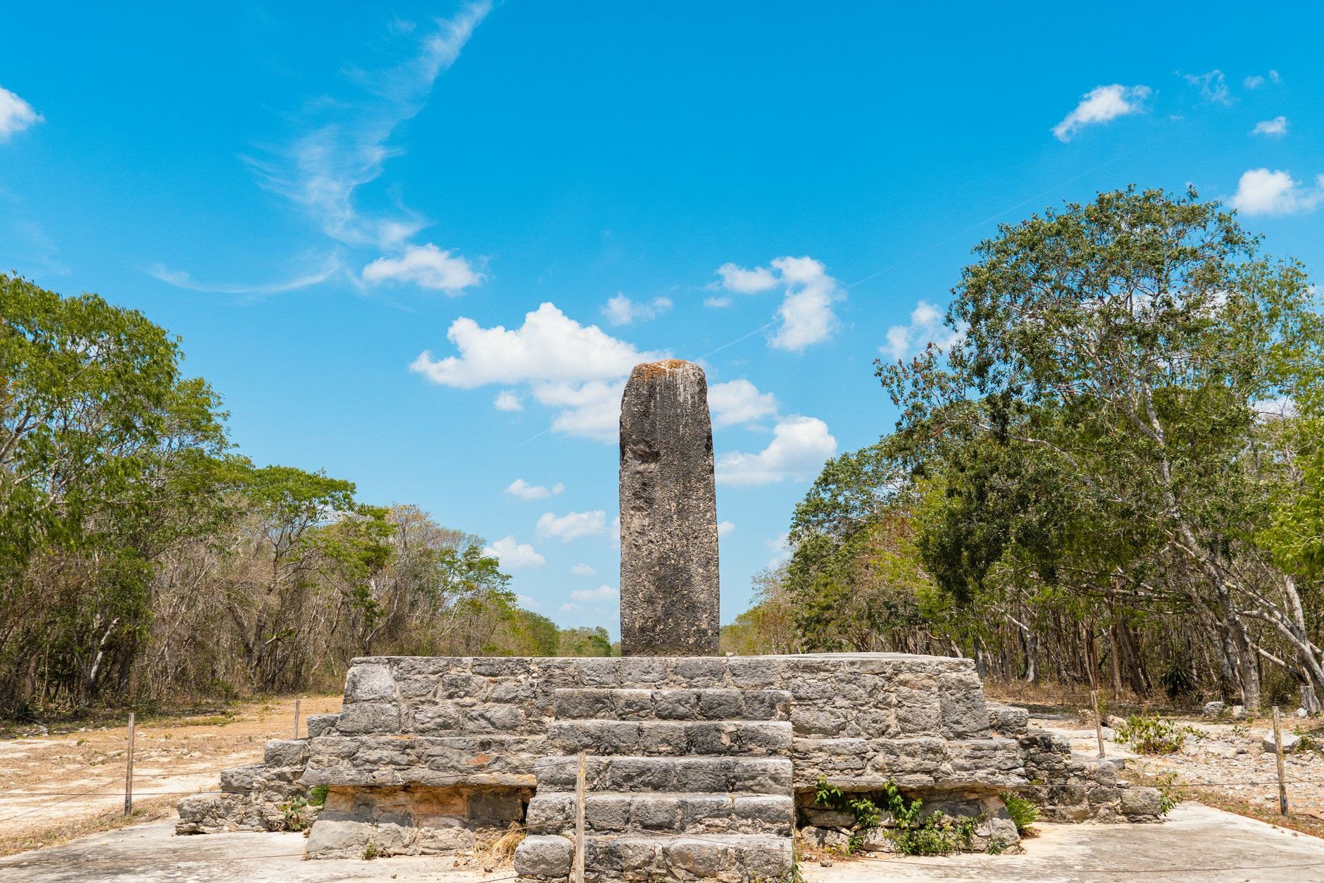Honduras Beyond Roatán: 8-Day Copán Maya Ruins & Caribbean Diving Route