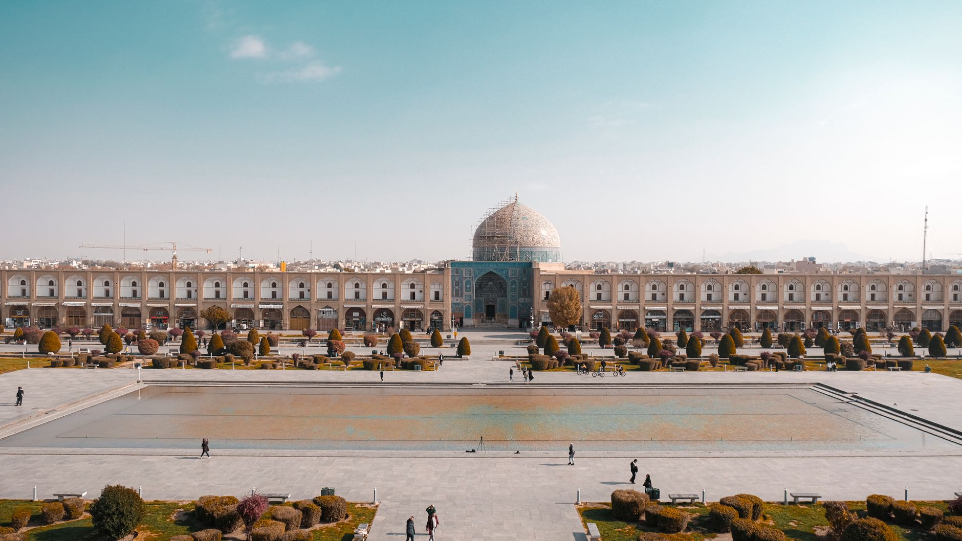 Iran Travel Guide: Tehran, Isfahan, Shiraz & Practical Corridor Logistics