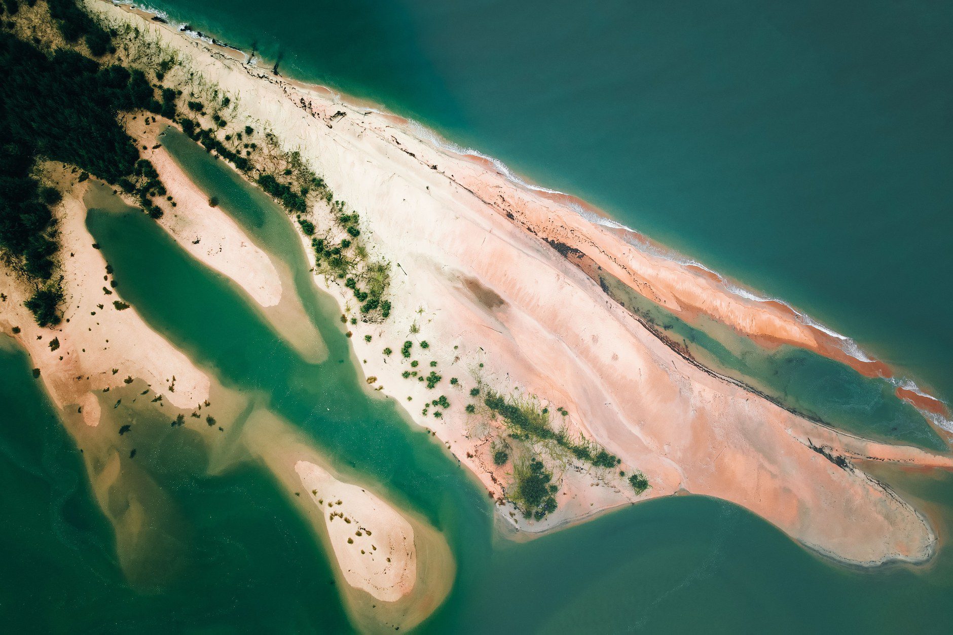 Mozambique Travel Guide: Southern Coast, Tofo Safaris & Bazaruto Dhows