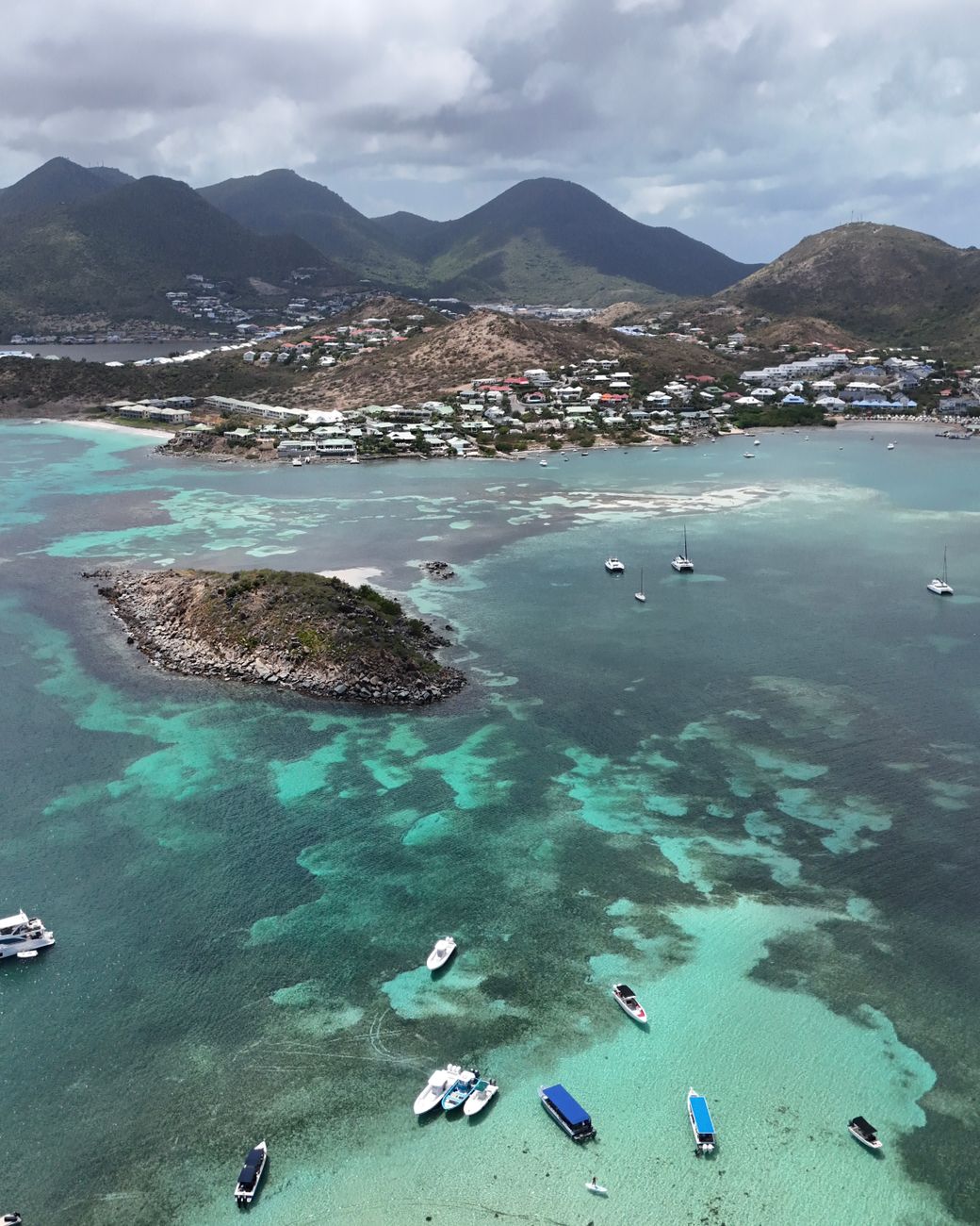Netherlands Antilles Travel Guide: Sint Maarten, Bonaire, Saba & Statia Logistics