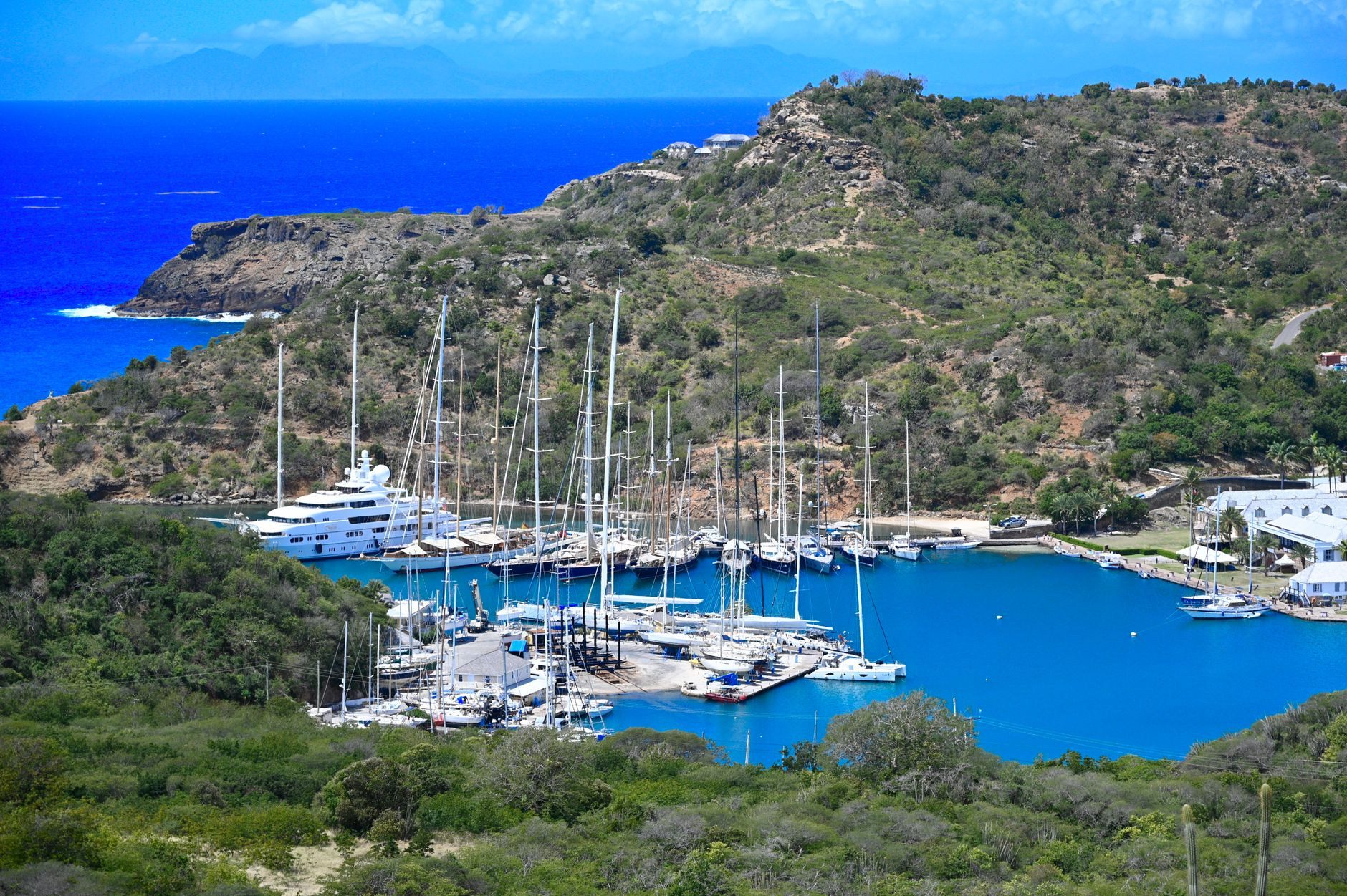 Dividing Antigua and Barbuda: A 7-Day Maritime Heritage, Beach, and Sister-Island Route